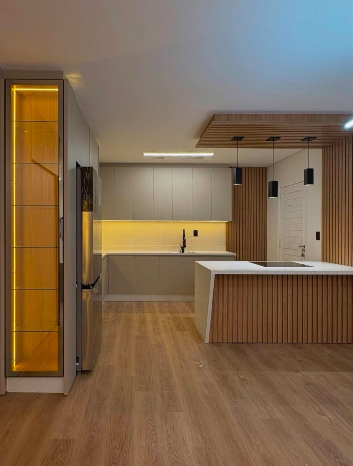 Cuisine sur mesure — Projet 01 · Îlot central